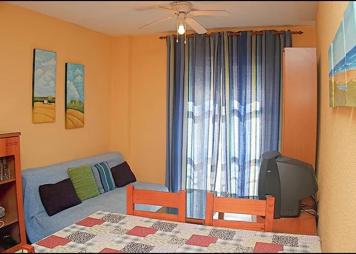 Cruz קוניל דה לה פרונטרה